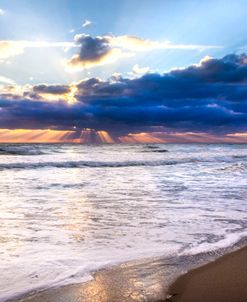 Sunrays over the Ocean