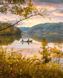 Canoeing on the Autumn Lake Ocoee Parksville_