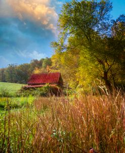 Red Roof Barn in Fall Colors