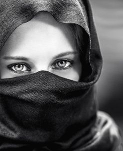 Arabian Eyes