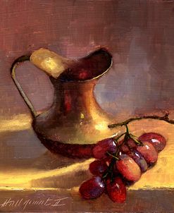 Red Grapes with Gold Creamer