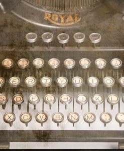 Typewriter 02 Royal keys 2