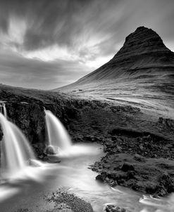 3 Waterfalls BW