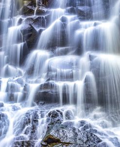 Kanto Lampo Waterfall