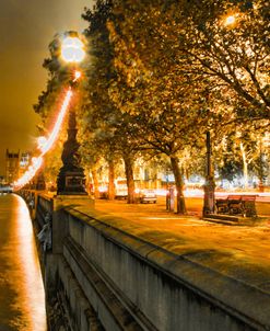 Victoria Embankment Glow