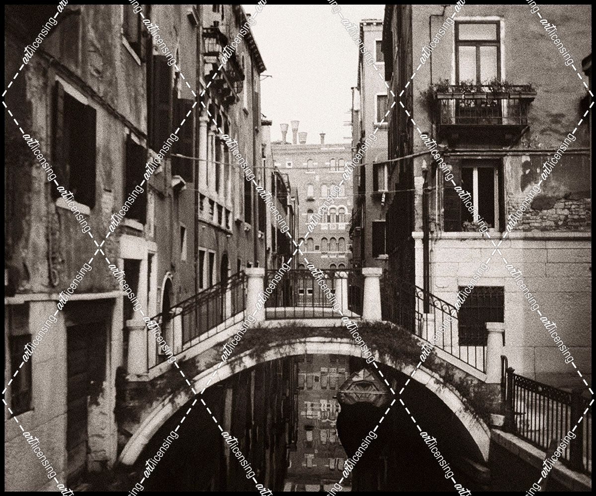 Venice 07 Canal