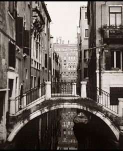 Venice 07 Canal