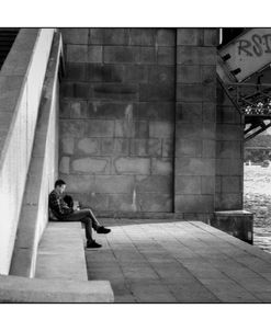 City, River, Bridge, Loneliness (Film)